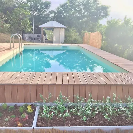 Charming House In With Shared Pool.